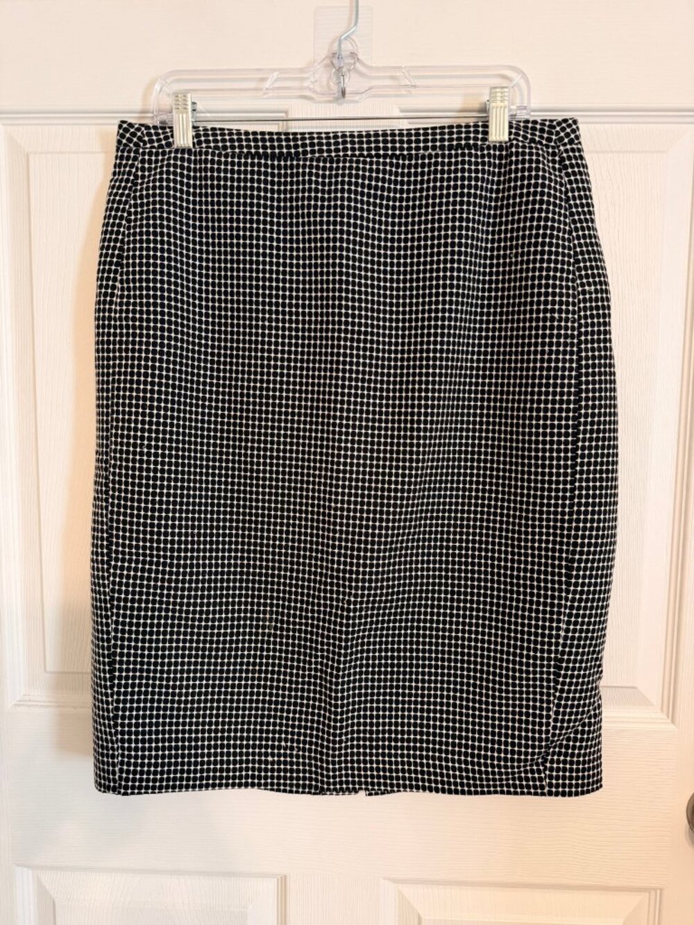 Merona Pencil Skirt Size 14 Black White Dot Lined